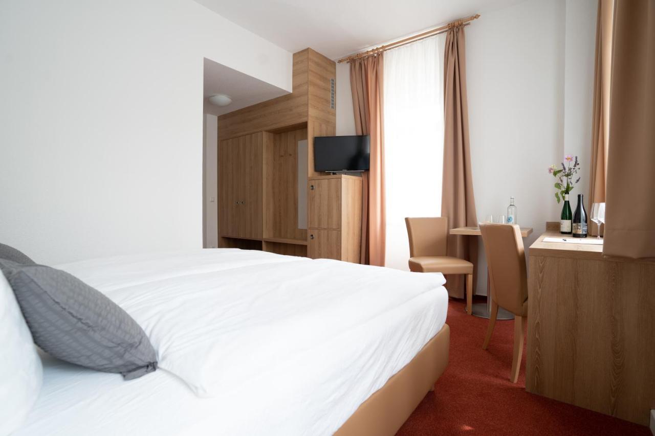 Nineofive Hotel เยนา ภายนอก รูปภาพ